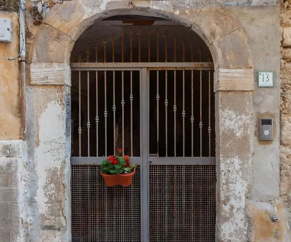 Apartment Guesthost - Ortigia San Pietro